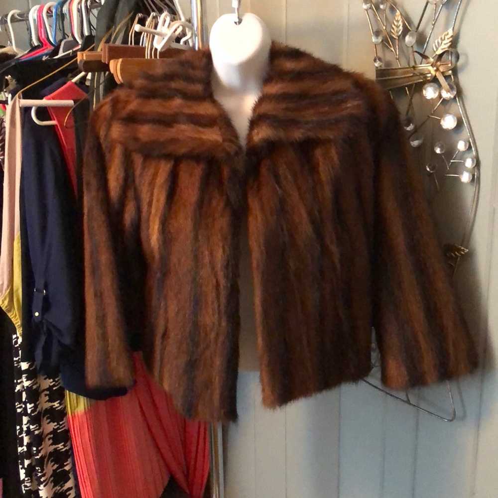 Vintage fur coat - Picture 1 of 8